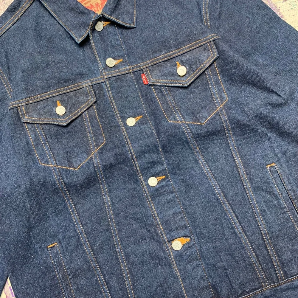 NWT Levi's Type III Trucker Jacket - Rinse/Navy Embroidered XL